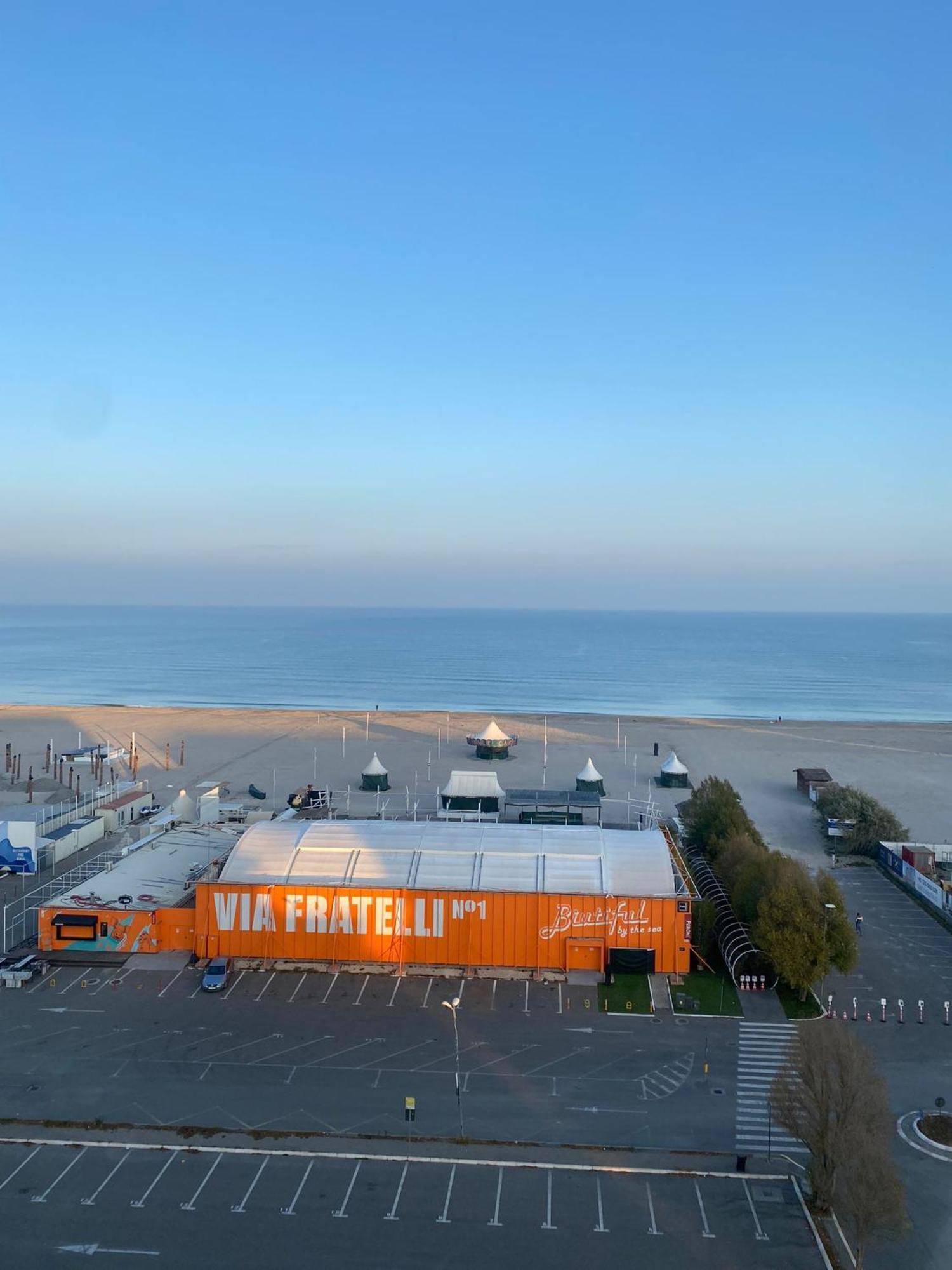 Ionut Summerland Apartments Mamaia Room photo
